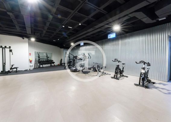 Piso de alquiler en Avenida del Cerro del Águila, Polígono Industrial Sur - Photo 1