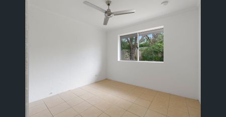 Light, Bright & Full of Character – Coastal Living in Peregian - Photo 3