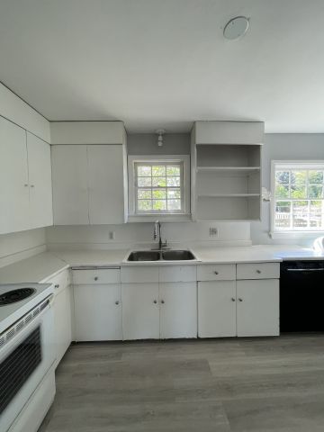 For Lease - 46 Plains Road Unit# UPPER, Burlington, Ontario - Photo 2