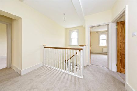 4 bedroom semi-detached house to rent - Photo 4