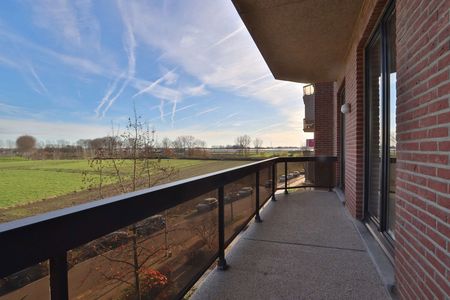 Ruim 3 slaapkamer appartement met fantastisch uitzicht op rustige locatie - Photo 3