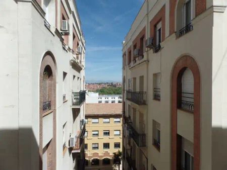 Piso de alquiler en Avenida de la Reina Victoria, Vallehermoso - Foto 3