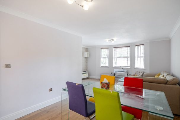 Willesden Lane, London, NW2 - Photo 1