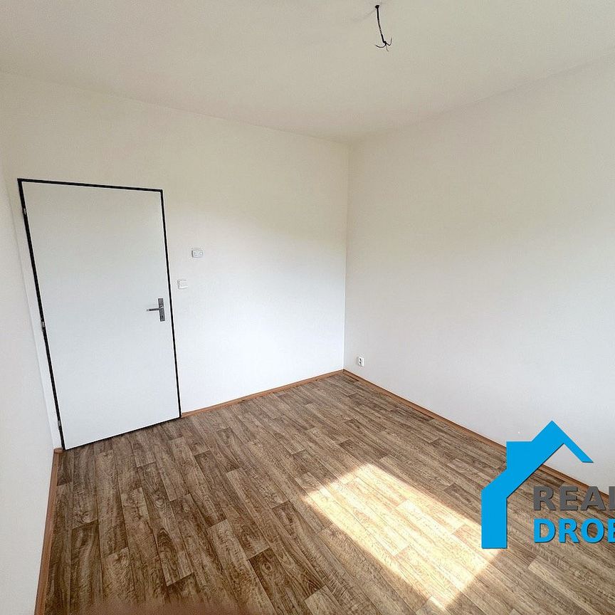 Pronájem bytu 1+1 30 m² - Photo 1