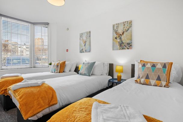 2 Bed Flat, Richmond Place, BN2 - Photo 1