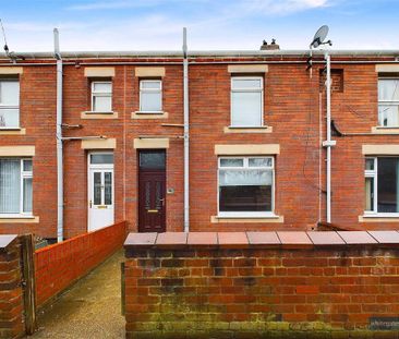 3 bedroom terraced house to rent - Photo 1