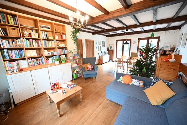 Alleenstaande woning met GARAGE & TUIN - Foto 1