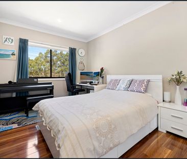 Modern 3-Bedroom Townhouse in the Heart of Liverpool - Photo 3