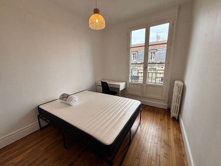 Location Appartement 3 pièces 63m² - Photo 3