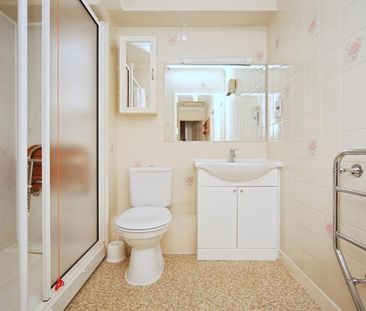 Malin Court, School Road, B49 - Photo 6