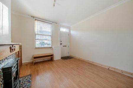 2 bedroom terraced house to rent - Photo 5