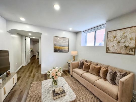 For Lease - 2046 Deer Park Road Unit# Lower, Oakville, Ontario - Photo 1