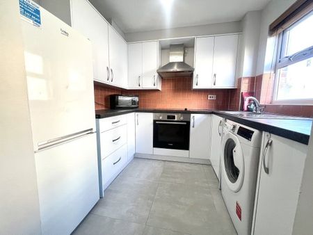 Adeliza Close, Barking, IG11, Property for rent - Photo 4