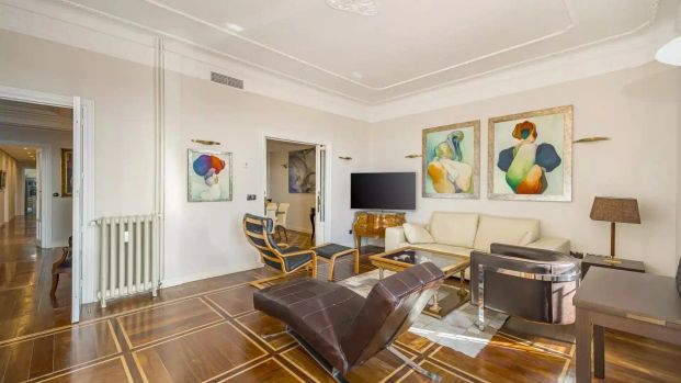 Piso de alquiler en Jerónimos - Foto 1