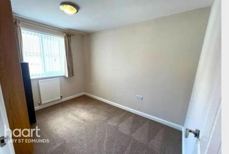 4 bedroom terraced house to rent - Photo 4