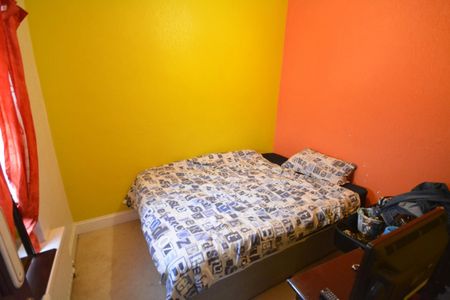 2 bedroom House To Let - Photo 3