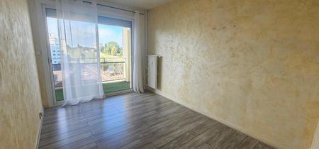 Location Appartement 4 pièces 77m² DOUAI 59500 - Photo 5