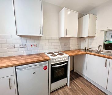 Flat 1, 38 Beauchamp Street, Cardiff CF11 6AW - Photo 1