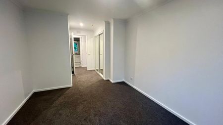 8/88 Southbank Boulevard - Photo 2