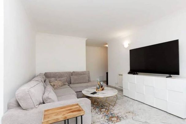 Location Appartement - Photo 1