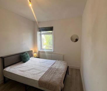 4 bedroom terraced house to rent - Photo 3