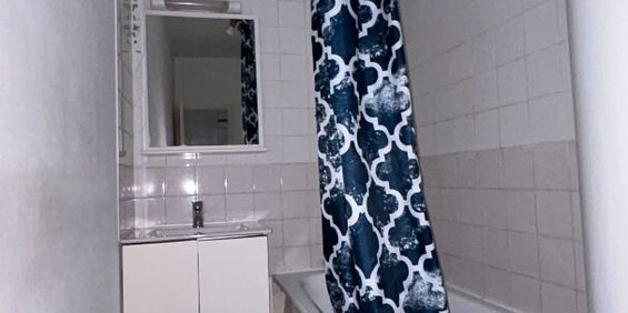 Location Appartement 2 pièces 38m² - Photo 3