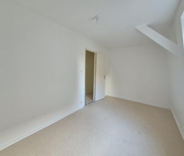 Location Appartement 3 pièces 78m² ST OMER 62500 - Photo 2