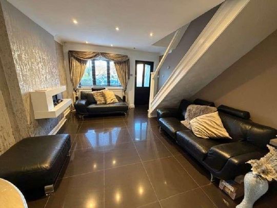 Roxborough Walk, Liverpool, Merseyside, L25 - Photo 1