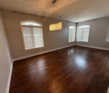 For Lease - 927 Gaslight Way, Mississauga, Ontario - Photo 4