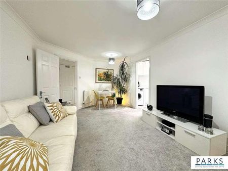 Saffron Gate, Wilbury Avenue, Hove, East Sussex, BN3 - Photo 2