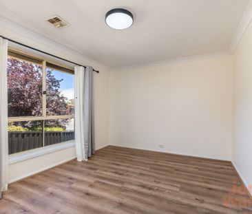 9 Tennant Place, Jerrabomberra NSW 2619 - House For Rent | Domain - Photo 5