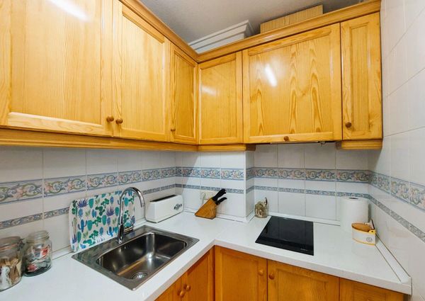 Apartamento 2 dormitorios con piscina al lado del mar