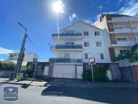 Location Appartement 2 pièces 51m² STE CLOTILDE 97490 - Photo 2