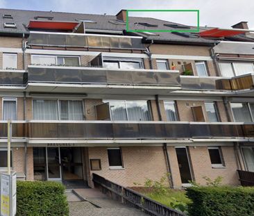 Appartement gelegen op de vierde verdieping met staanplaats - Photo 1