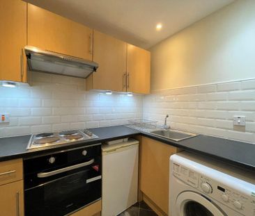 1 bedroom flat to rent - Photo 2