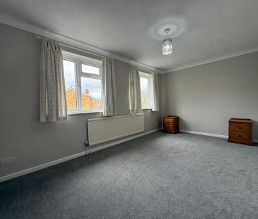3 bedroom semi-detached house to rent - Photo 6