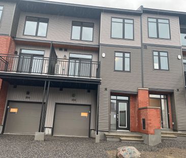 For Lease - 204 Tussock Private, Blossom Park - Airport and Area, O... - Photo 1