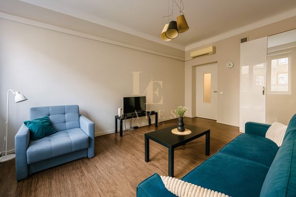 Mieszkanie przy Placu Zbawiciela|Oddzielna kuchnia - Photo 1