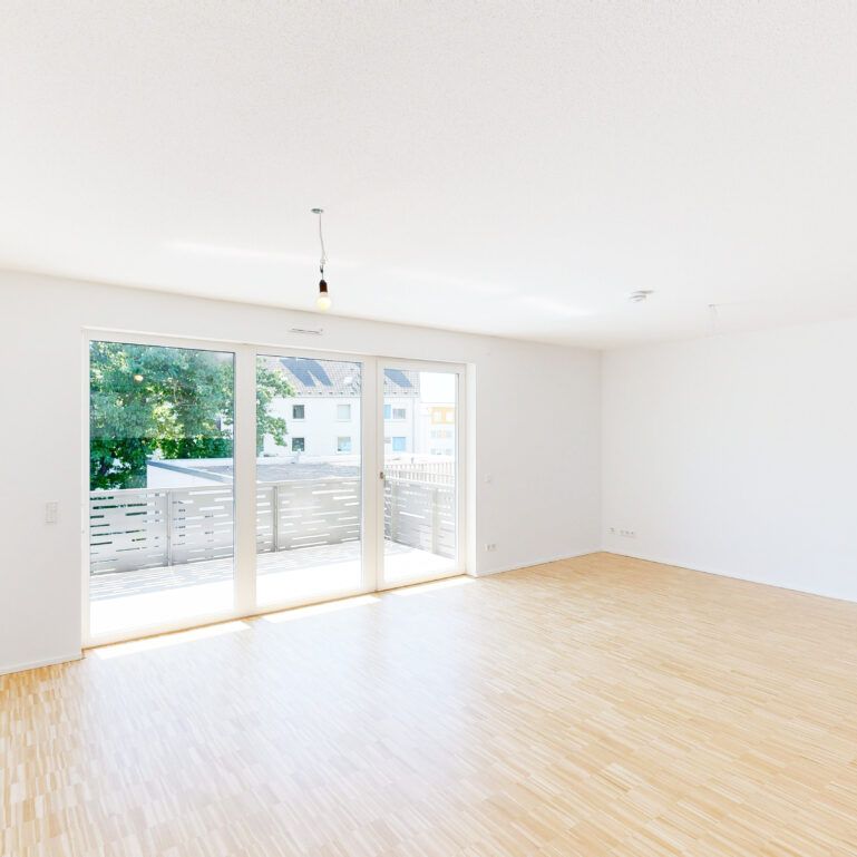 Ihr neues Familienzuhause: 6-Zimmer-Wohnung mit Balkon - Photo 1