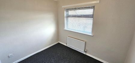 25 Plantation Avenue, Newtownabbey, BT36 5NY - Photo 4