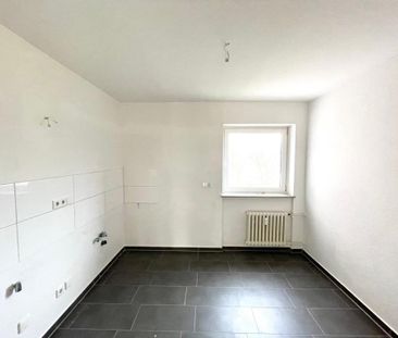 Ab 4 Personen nur mit WBS! Mit Aufzug und Balkon! Schöne 3-Zimmer-W... - Foto 1