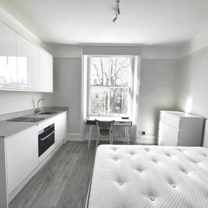 Studio to rent - Photo 2