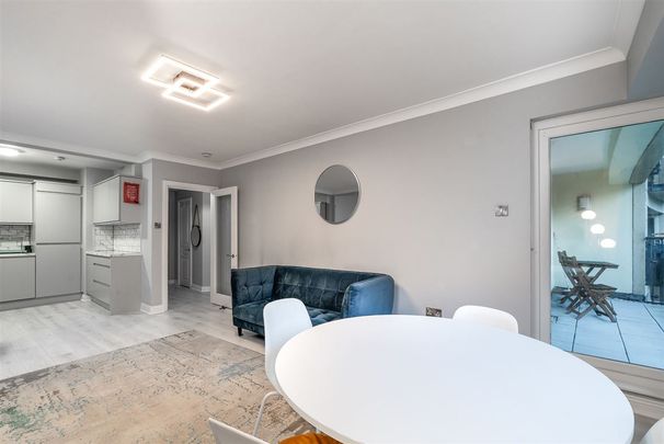 The Oaks, Herbert Park Lane, Ballsbridge, Dublin 4 - Photo 1