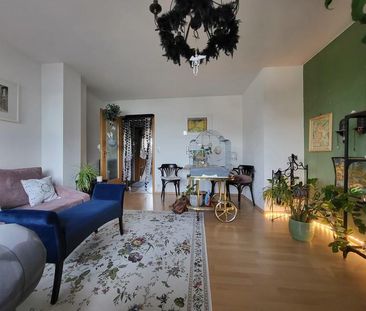 Die Erlanger City im Blick!!! Sonnige 3-Zimmer-DG-Wohnung mit Balko... - Foto 1