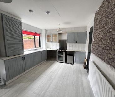 68 Blythe Street, Belfast, BT12 5HW - Photo 3