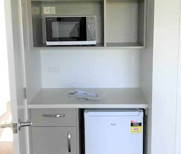 Modern Studio Living - Photo 4