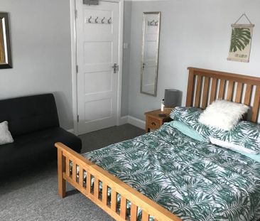 House share to rent - Photo 1