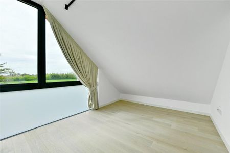 4 bedroom detached house to rent - Photo 4