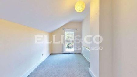 Orchard Road, Brentford, TW8 - Photo 4