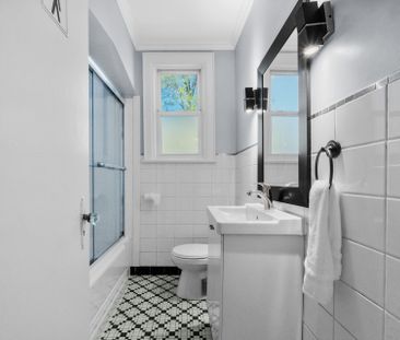 For Lease - 933 6 Highway, Hamilton, Ontario - Photo 1